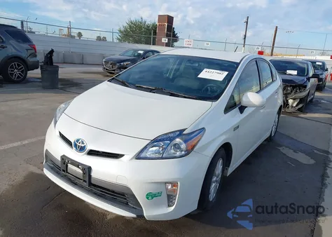 2014 Toyota Prius Plug-In из США, поврежденный, VIN JTDKN3DP8E3055532
